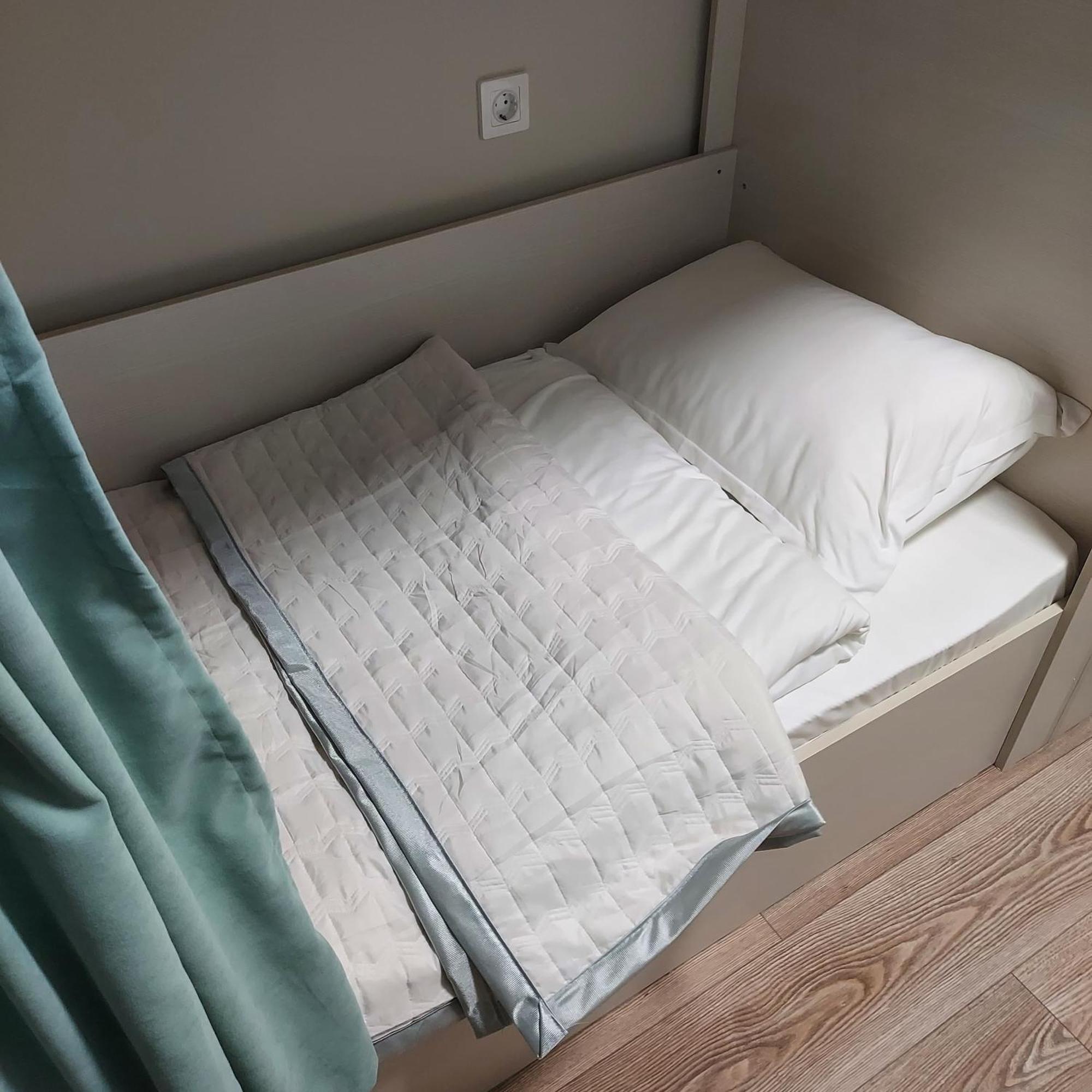 Hostel Nomad Almaty Ngoại thất bức ảnh