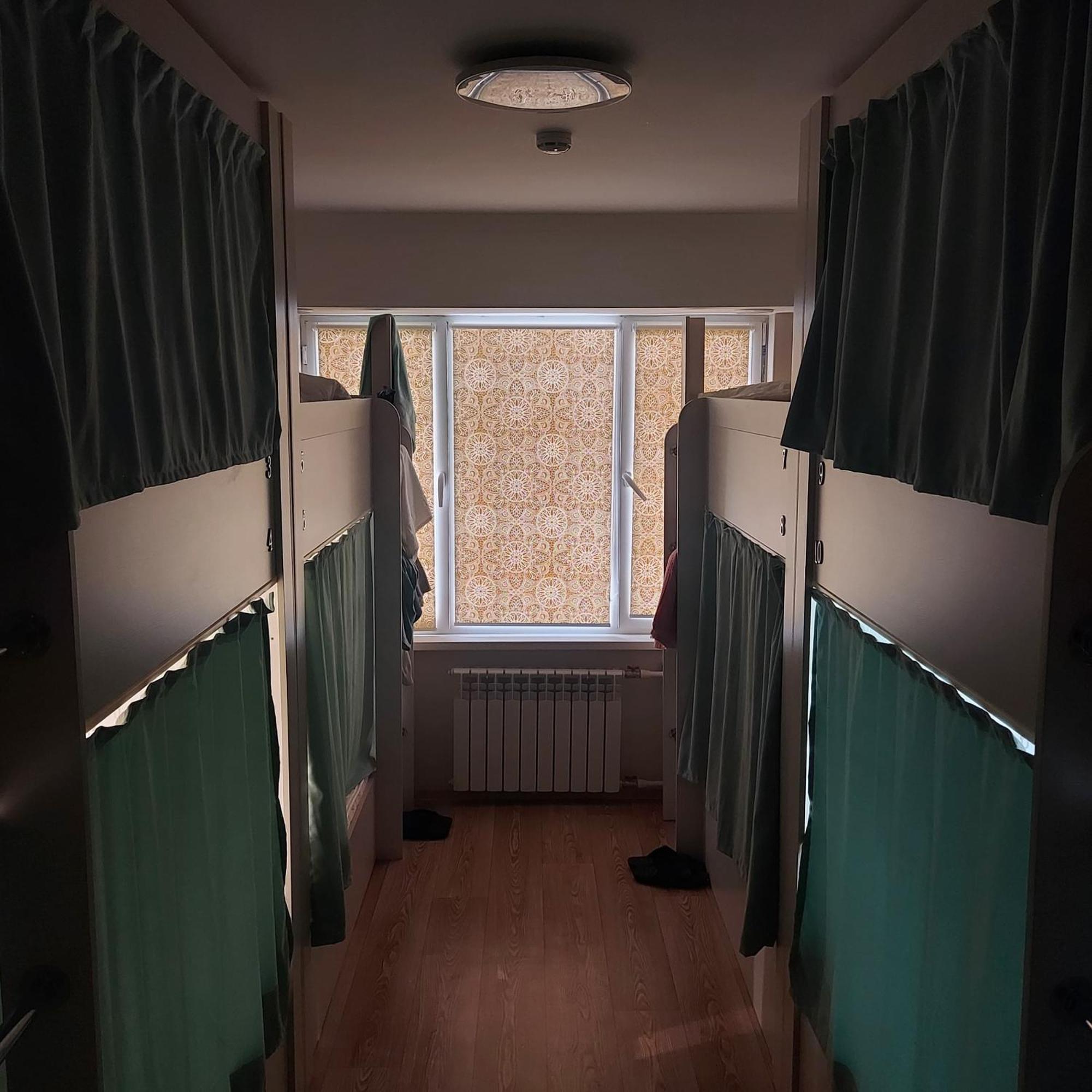 Hostel Nomad Almaty Ngoại thất bức ảnh